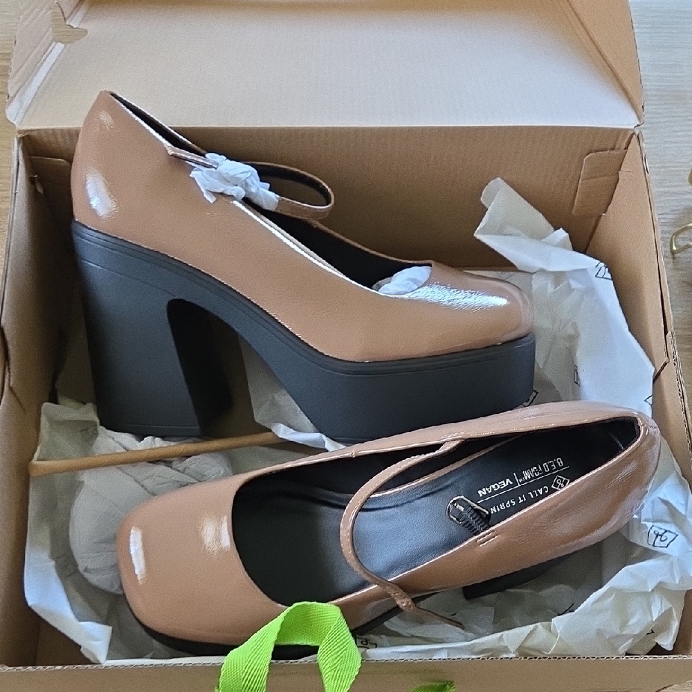 Tan and Black Platform Shoes with Glossy Finish